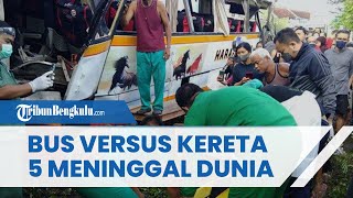 Kecelakaan Maut Rombongan Wisatawan, Bus Harapan Jaya vs Kereta Api Rapih Dhoho, 5 Meninggal Dunia