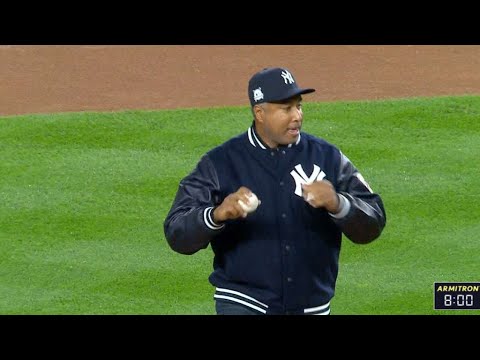 ALCS Gm3: Bernie Williams delivers the first pitch