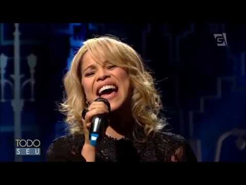 Kacau Gomes sings "Reflection (Brazilian Portuguese)" 19 years later [LIVE 2017]