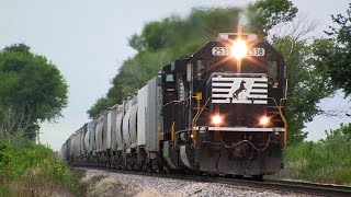 preview picture of video 'NS 2538 East - an SD70 - by Charter Grove, Illinois on 8-12-2014'