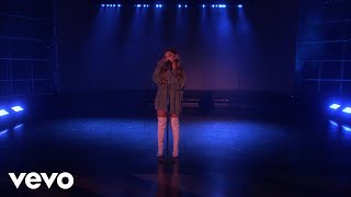 Ariana Grande - Breathin (Live on Ellen / 2018)