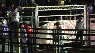 Jaripeo Aaron Ortiz La Queda En Kingsbridge Armony Bx Ny 12/22/13 Part.5/11