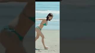 菊池姫奈さん✨ビキニでくるりと一回転