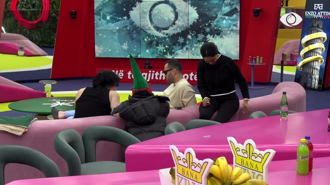 Je i bezdisshëm si person/ Stenaldo bisedon me Kristin, ndërhyn Armela