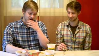 Americans Try Pot Noodle for the first time