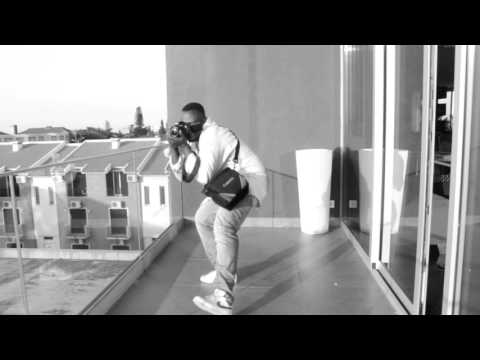 Fredson Dove Making off