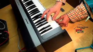 Video thumbnail for ELKA SOLIST 505 (1975) monophonic analog synthesizer by Synthesizer Home