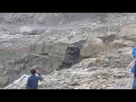 Massive Himalaya Rock Fall. must watch