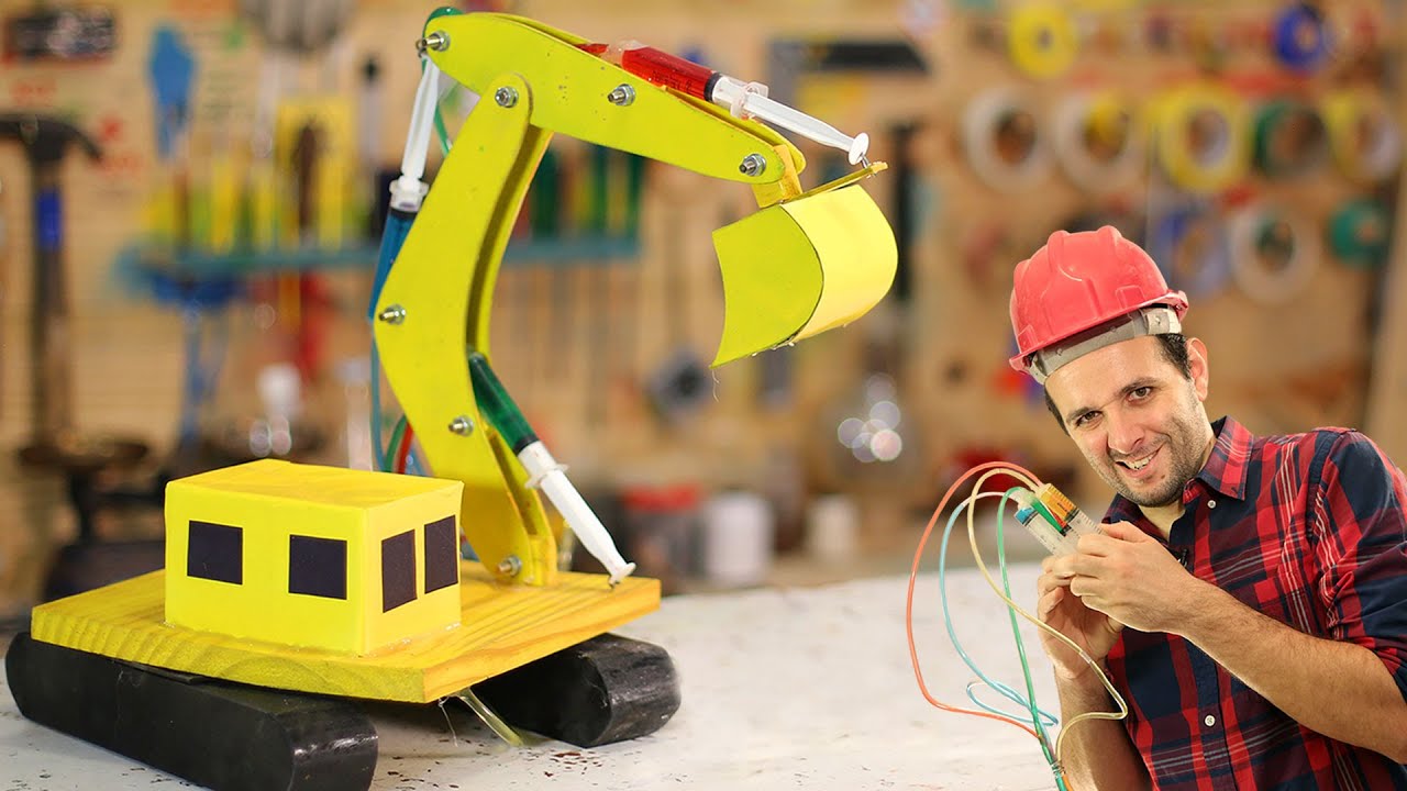 Construa uma ESCAVADEIRA de controle à distância