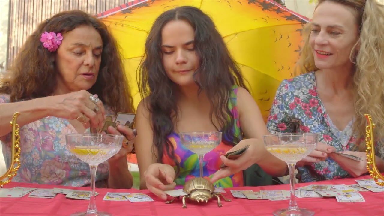 Los Siete Espejos Trailer directed by Flavia Furtado