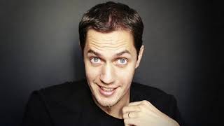 JE DORS SUR MES 2 OREILLES de GRAND CORPS MALADE slamé a capella par jean-jacques SOUIN