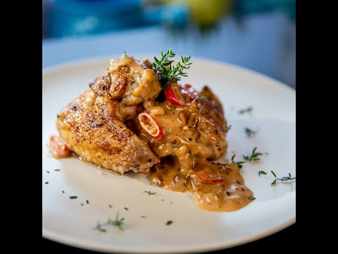Roasted chicken with creamy walnut sauce video thumbnail