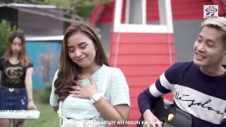 Download lagu Dini Kurnia feat Aldi Embrian - Demen Demen Dewek [ ] mp3