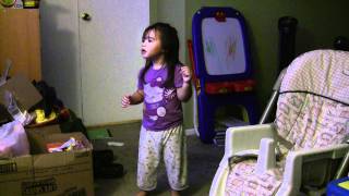 Keira and Strawberry Shortcake singing "Silly Dreamer"
