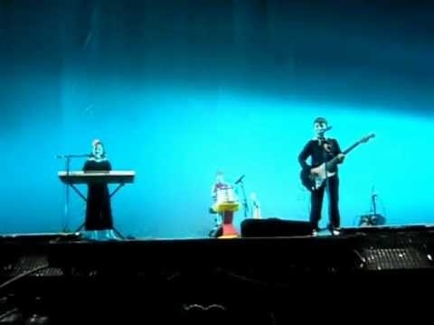 Kids opening for Rammstein - Children Medieval Band - Ich Will