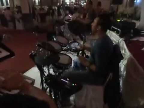 Maestro Karma I  Grupa Molika  Oro Live