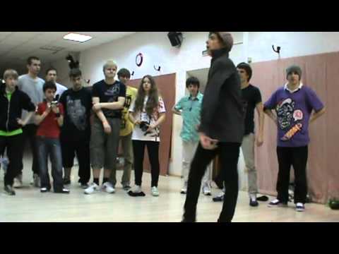 ZIK vs Бутылка (финал).MPG