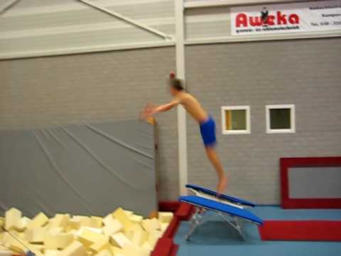 Joshua Dubbel Salto in Kampen