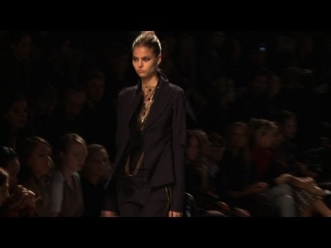 Nina Ricci - Spring Summer Women Collection 2013 in Paris (novoice)