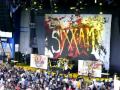 Sixx A.M. - Life Is Beautiful (Live @ Crüe Fest ...
