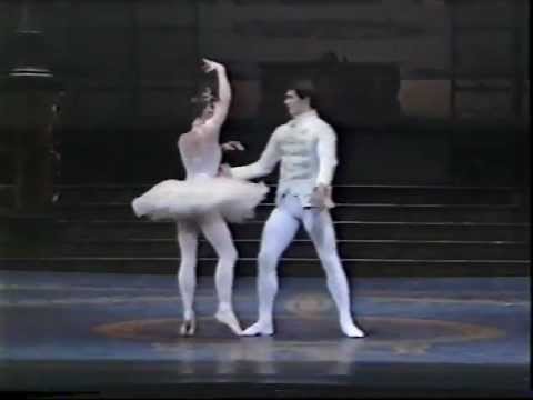 The Sleeping Beauty [7] - Act 3 Pas de deux - Lisa-Maree Cullum, Roberto Bolle