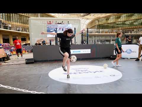 Léonie vs Pola | 1/4 Finale Championnat France Foot Freestyle Féminin - Paris Max Freestyle 2021