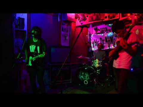 The deadnotes @ Döser Börse