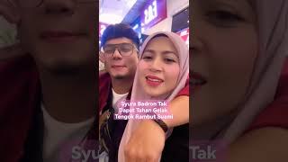 Download lagu SYURA BADRON TAK DAPAT TAHAN GELAK TENGOK RAMBUT SUAMI mp3 Download lagu SYURA BADRON TAK DAPAT TAHAN GELAK TENGOK RAMBUT SUAMI mp3