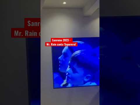 Sanremo 2023 - Mr. Rain canta 'Supereroi' - #shorts