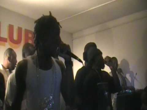 HOLLYWOODYOO PERFORMIN @ CLUB YO