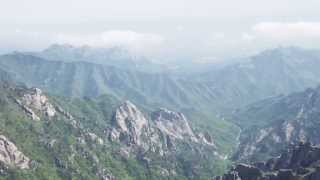 preview picture of video 'Seoraksan (Mt. Seorak) National Park'