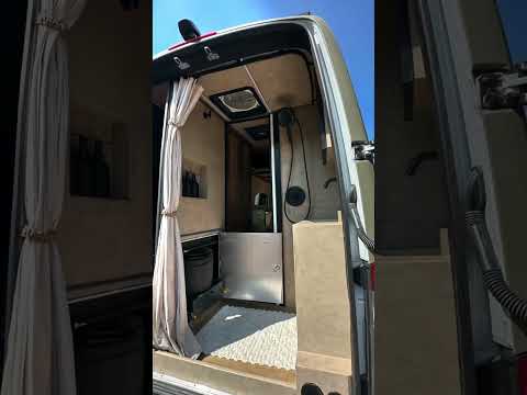 LUXURY CAMPERVAN BATHROOM: DIY VAN BUILD