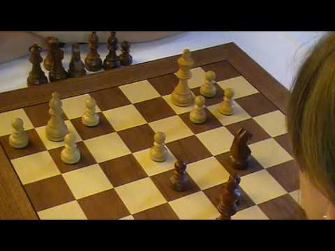 7.1.4. Řezníček Dominik - Fusková Martina ½ - ½   (2.časť)