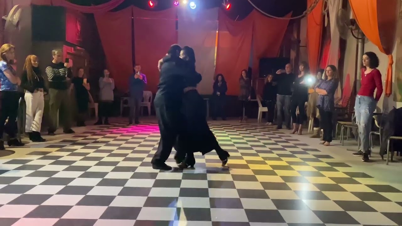 Video thumbnail for Nora witanowsky y Juan Carlos Martinez