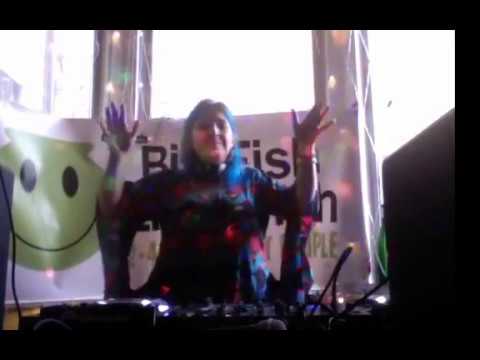 Big Fish Little Fish (Virtual) Kitchen Family Rave - 29 March 2020 DJ Hannah Saunders - Part A