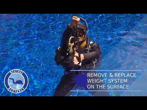 How to Remove and Replace Scuba Diving Weight Belt (on the Surface) 🤿 PADI Divemaster Skill Circuit