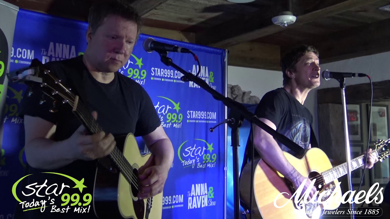 STAR 99.9 Acoustic Session with Rob Thomas