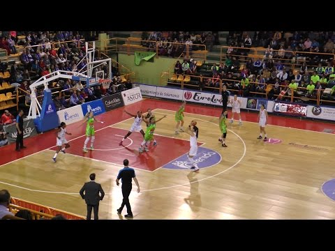 Resumen y ambiente del partido Avenida - Brno