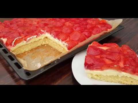 Erdbeerkuchen mit Schmand-Vanille-Creme, Blechkuchen
