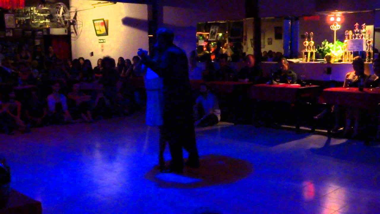 Flaqui Figueroa y Gaby Mataloni en La 10 - Yo te amo - 25/01/2014