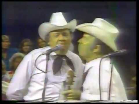 Music - 1976 - Bob Wills Texas Playboys Band - San Antonio Rose - Sung Live At ACL