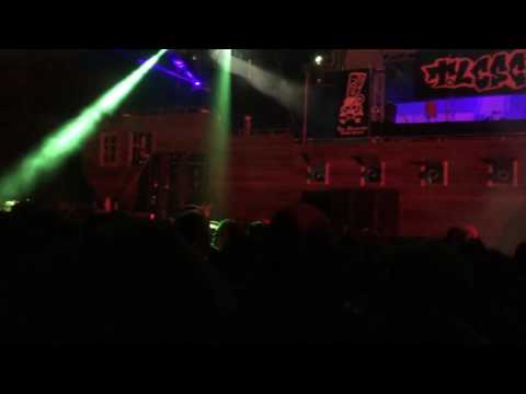 Radium @unfamous armada T-lescop tek hilarant !