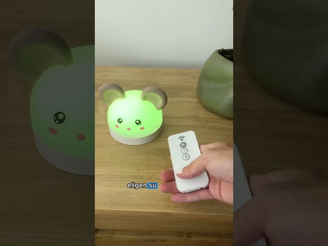 Vídeo relacionado con Kids Licensing - Lámpara Infantil 3D con Despertador del Real Madrid