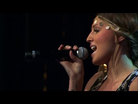 Mikaela Samuelsson sjunger No One i solomomentet av Idols slutaudition - Idol Sverige (TV4)