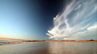 Club des Belugas  - Hip hip chin chin