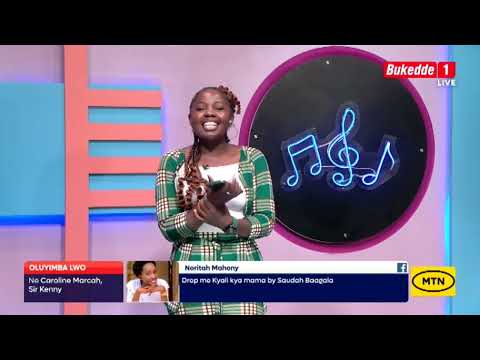 #Oluyimbalwo: Phoebe K yatuuse dda mu situdiyo okubatusaako enyimba zamwe.