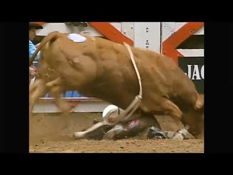 Bad Bubba mashes Nick Buckley - 96 PBR Ft. Worth