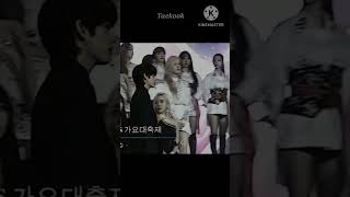 kpop idols reaction to taehyung (cr:@THEUniversal_Videos) #bts #shorts