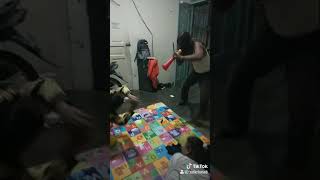 Download lagu Tari ular gaul tiktok mp3 Download lagu Tari ular gaul tiktok mp3