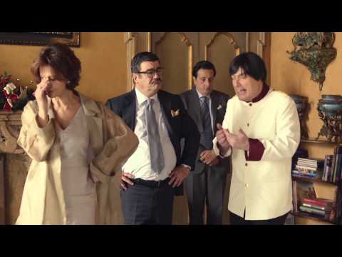 OGNI MALEDETTO NATALE - Scena del film "Il pranzo di Natale non si fa"